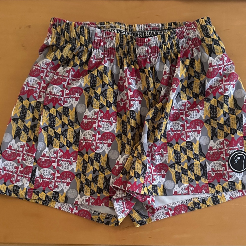Colorful Patterned Shorts - Picture 4 of 5